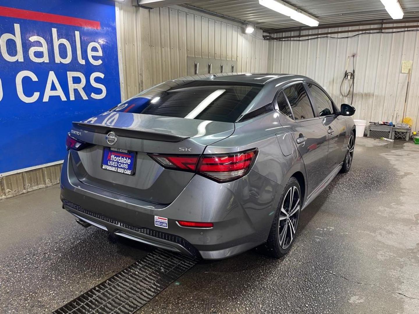 2021 GRAY NISSAN SENTRA SR (3N1AB8DV6MY) with an 2.0L engine, Continuously Variable transmission, located at 2525 S. Cushman, Fairbanks, AK, 99701, (907) 452-5707, 64.824036, -147.712311 - Photo#2