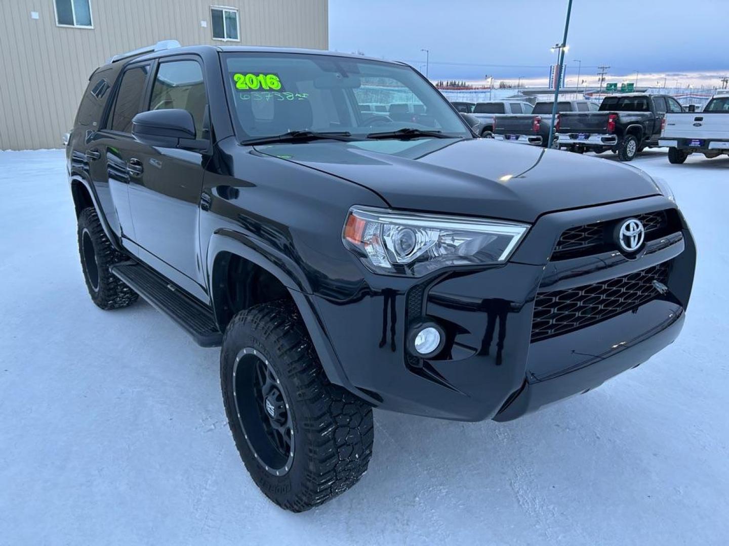 2016 BLACK TOYOTA 4RUNNER SR5/SR5 PREMIUM (JTEBU5JR4G5) with an 4.0L engine, Automatic transmission, located at 2525 S. Cushman, Fairbanks, AK, 99701, (907) 452-5707, 64.824036, -147.712311 - Photo#1