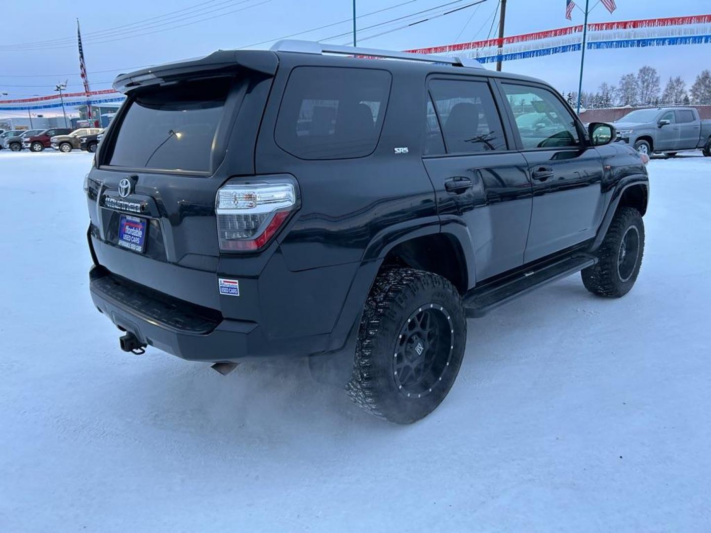 2016 BLACK TOYOTA 4RUNNER SR5/SR5 PREMIUM (JTEBU5JR4G5) with an 4.0L engine, Automatic transmission, located at 2525 S. Cushman, Fairbanks, AK, 99701, (907) 452-5707, 64.824036, -147.712311 - Photo#2