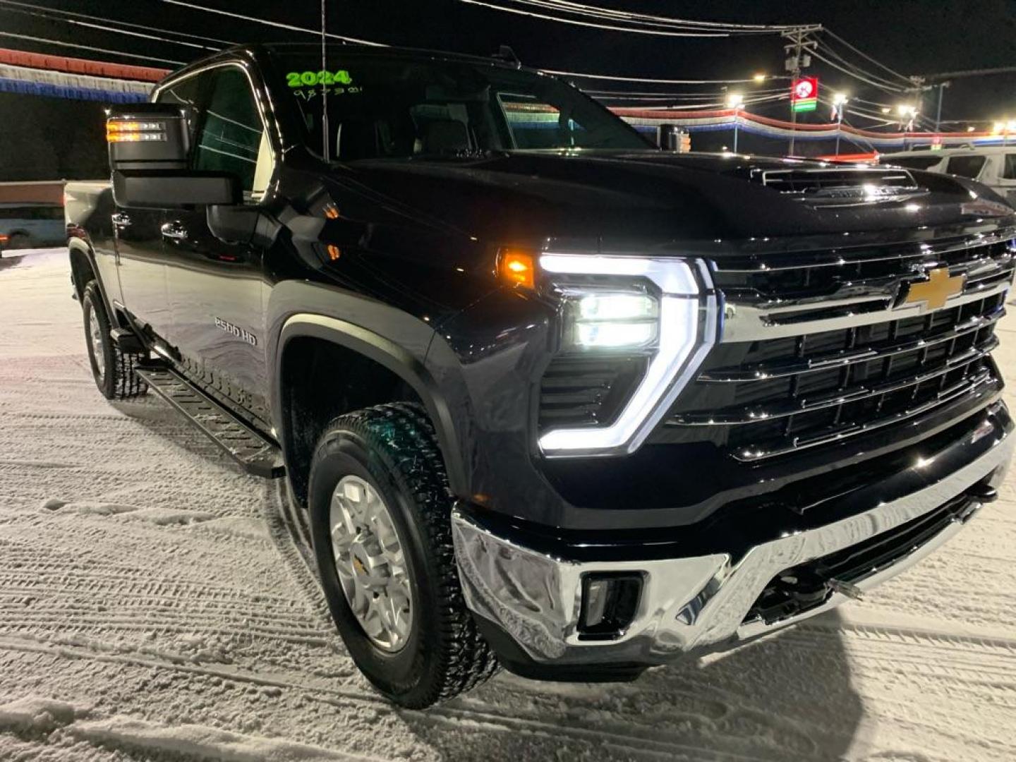 2024 BLUE CHEVROLET SILVERADO 2500 HEAVY DUTY LTZ (2GC1YPEY0R1) with an 6.6L engine, Automatic transmission, located at 2525 S. Cushman, Fairbanks, AK, 99701, (907) 452-5707, 64.824036, -147.712311 - Photo#0