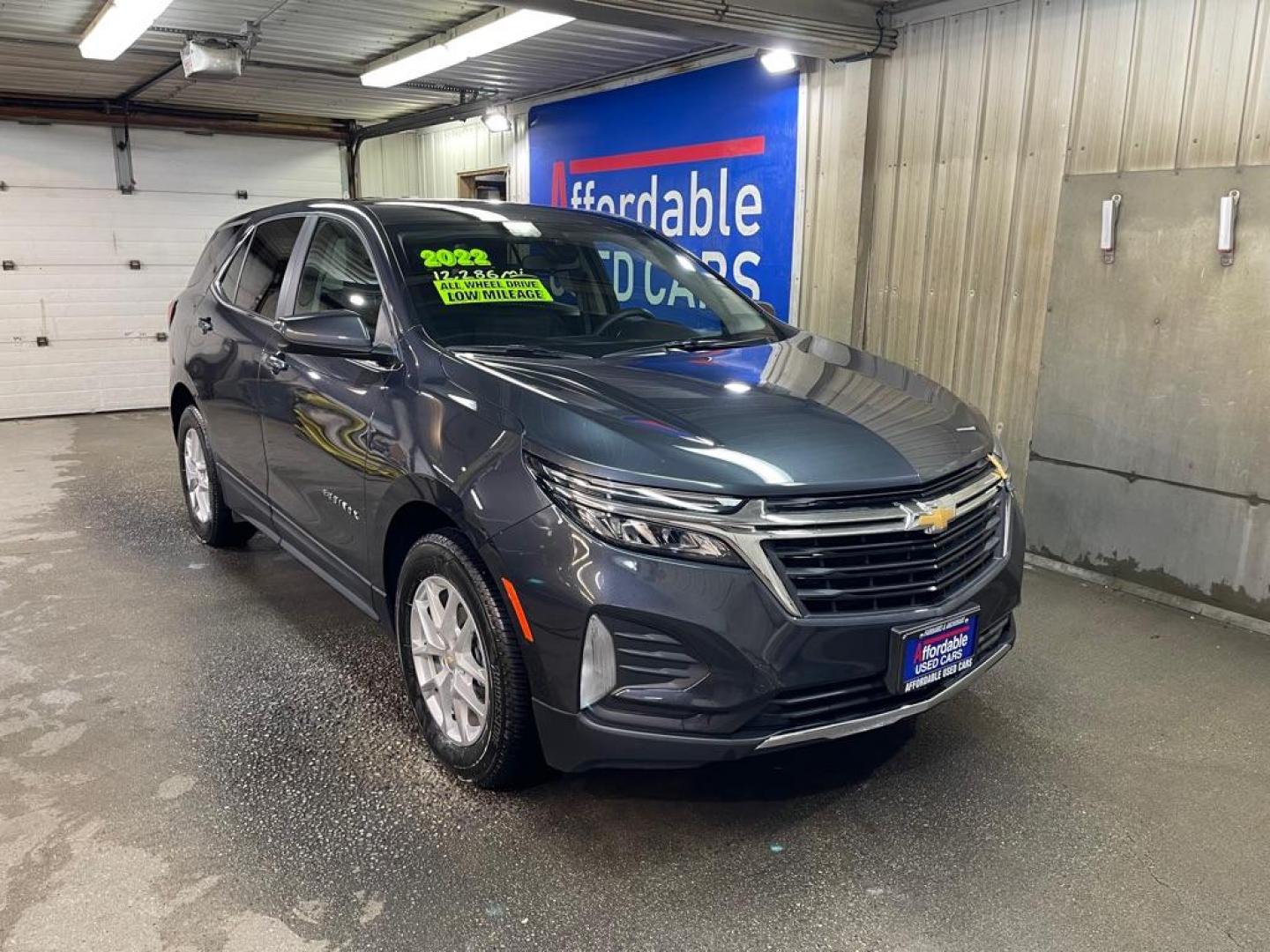 2022 GRAY CHEVROLET EQUINOX LT (2GNAXUEV7N6) with an 1.5L engine, Automatic transmission, located at 2525 S. Cushman, Fairbanks, AK, 99701, (907) 452-5707, 64.824036, -147.712311 - Photo#0