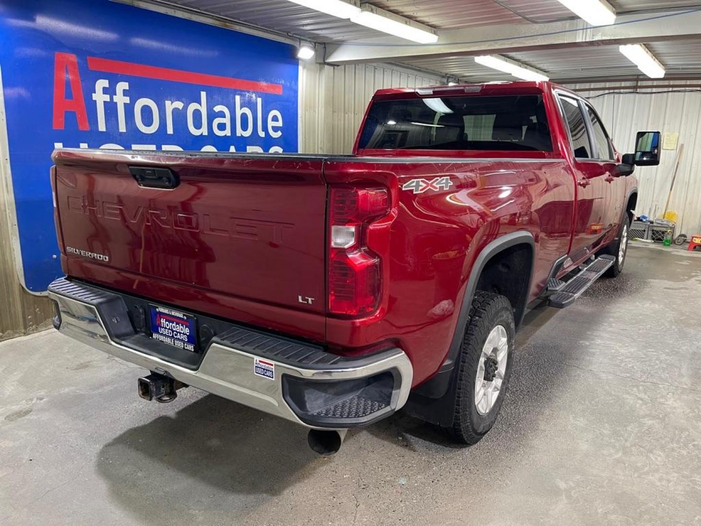 2022 RED CHEVROLET SILVERADO 2500 HEAVY DUTY LT (1GC4YNEY0NF) with an 6.6L engine, Automatic transmission, located at 2525 S. Cushman, Fairbanks, AK, 99701, (907) 452-5707, 64.824036, -147.712311 - Photo#2