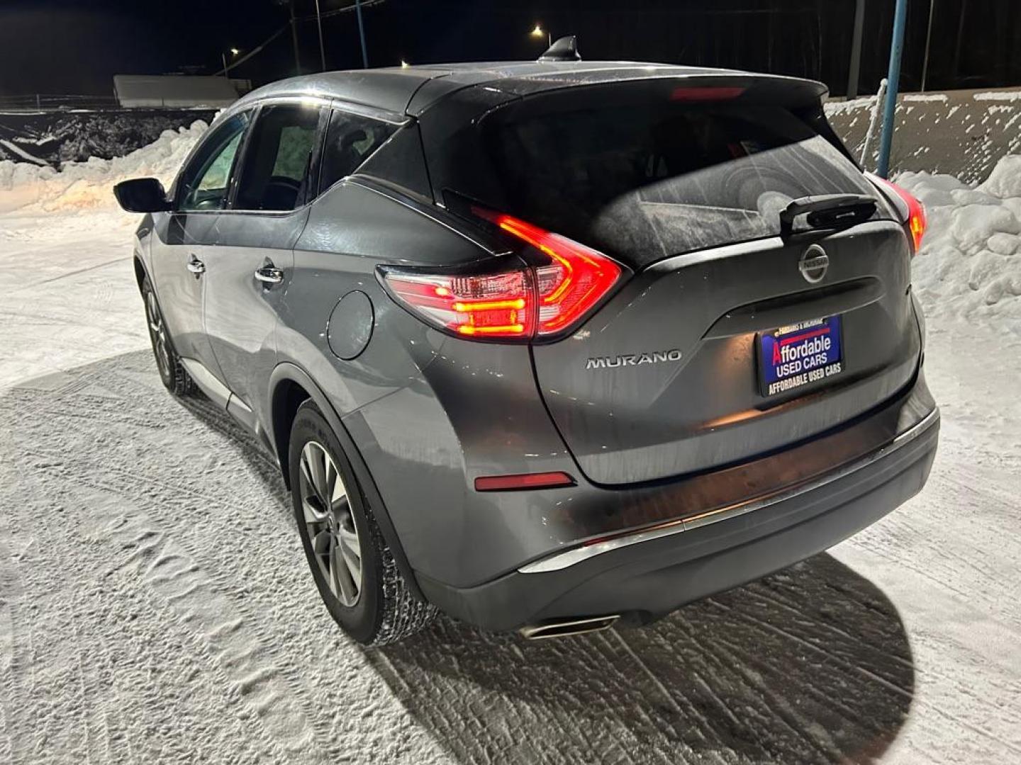 2017 GRAY NISSAN MURANO S (5N1AZ2MH5HN) with an 3.5L engine, Continuously Variable transmission, located at 2525 S. Cushman, Fairbanks, AK, 99701, (907) 452-5707, 64.824036, -147.712311 - Photo#3