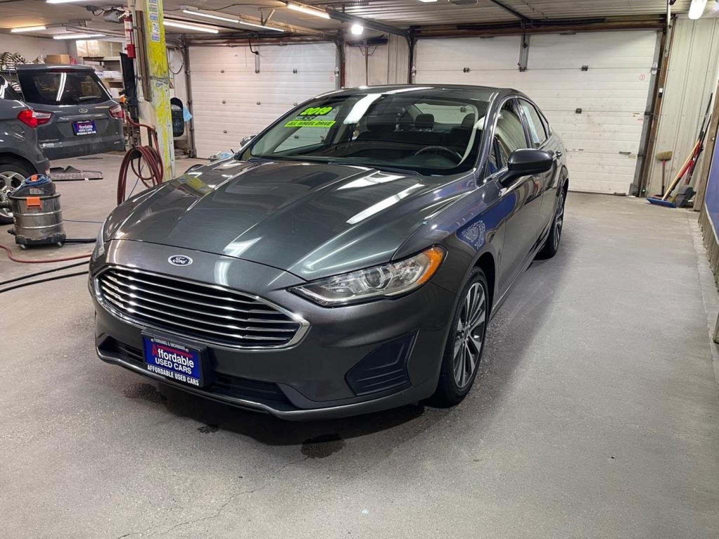 2019 GRAY FORD FUSION SE (3FA6P0T95KR) with an 2.0L engine, Automatic transmission, located at 2525 S. Cushman, Fairbanks, AK, 99701, (907) 452-5707, 64.824036, -147.712311 - Photo#1