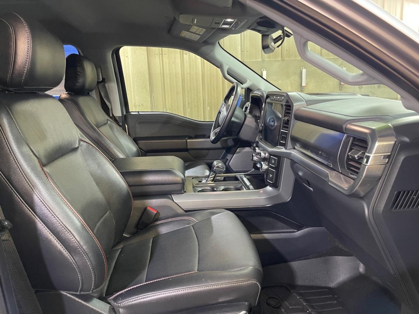2021 SILVER FORD F150 SUPERCREW (1FTFW1ED4MF) with an 3.5L engine, Automatic transmission, located at 2525 S. Cushman, Fairbanks, AK, 99701, (907) 452-5707, 64.824036, -147.712311- Photo#3