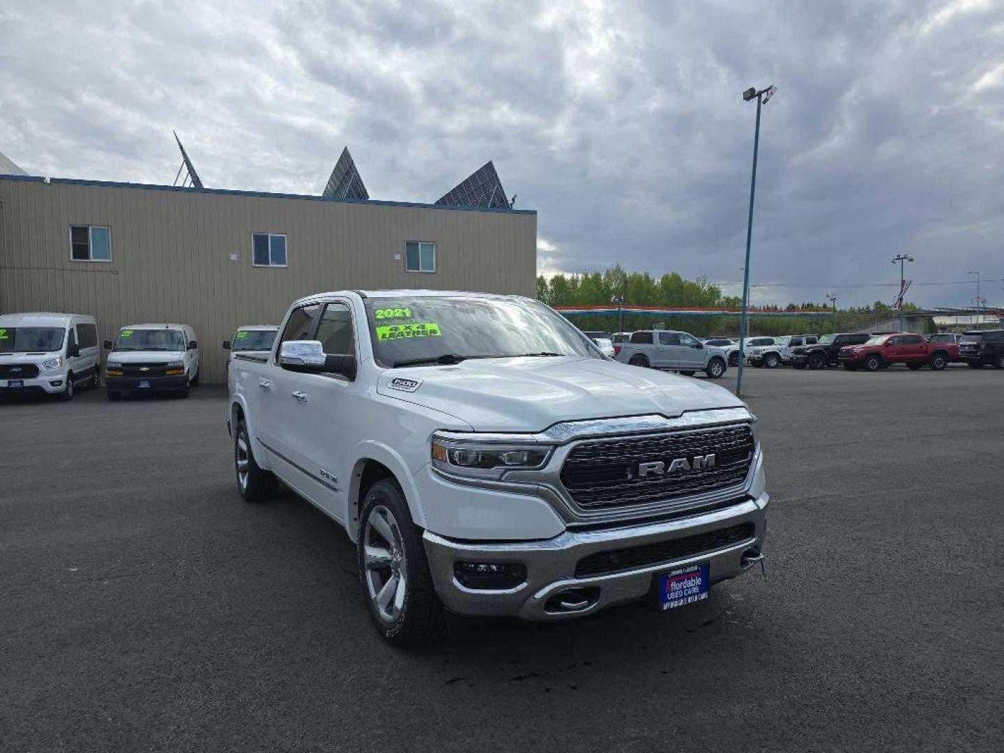 2021 WHITE RAM 1500 LIMITED (1C6SRFHTXMN) with an 5.7L engine, Automatic transmission, located at 2525 S. Cushman, Fairbanks, AK, 99701, (907) 452-5707, 64.824036, -147.712311 - Photo#0