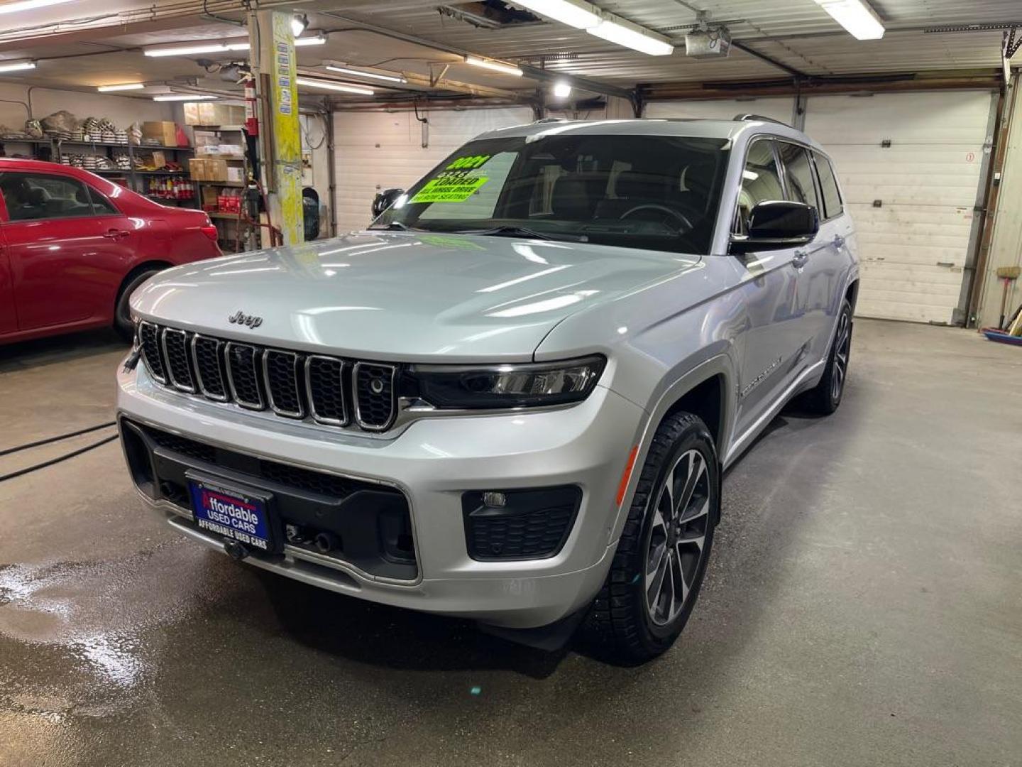 2021 Jeep Grand Cherokee L Overland photo 4