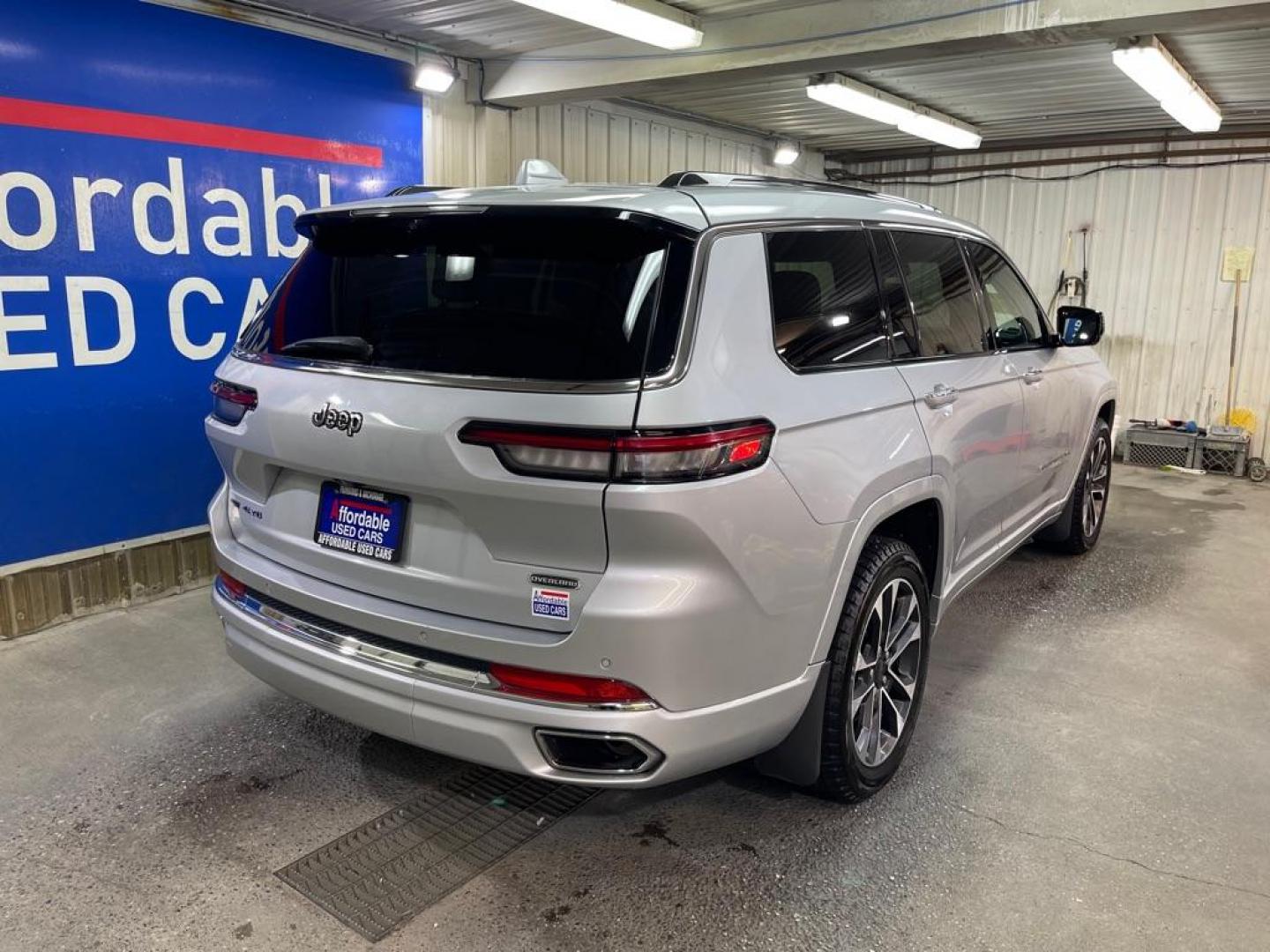 2021 Jeep Grand Cherokee L Overland photo 6