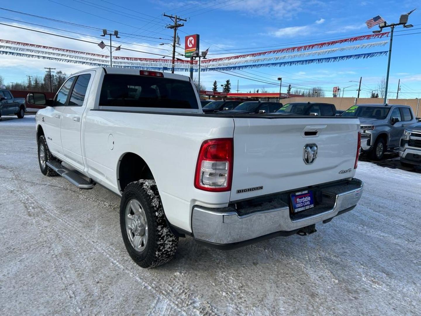 2022 WHITE RAM 2500 BIG HORN/LONE STAR (3C6UR5JL7NG) with an 6.7L engine, Automatic transmission, located at 2525 S. Cushman, Fairbanks, AK, 99701, (907) 452-5707, 64.824036, -147.712311 - Photo#3