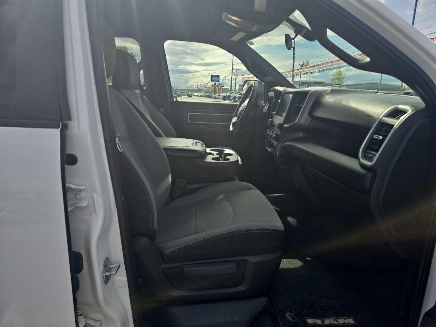 2022 WHITE RAM 2500 BIG HORN/LONE STAR (3C6UR5JL9NG) with an 6.7L engine, Automatic transmission, located at 2525 S. Cushman, Fairbanks, AK, 99701, (907) 452-5707, 64.824036, -147.712311 - Photo#12