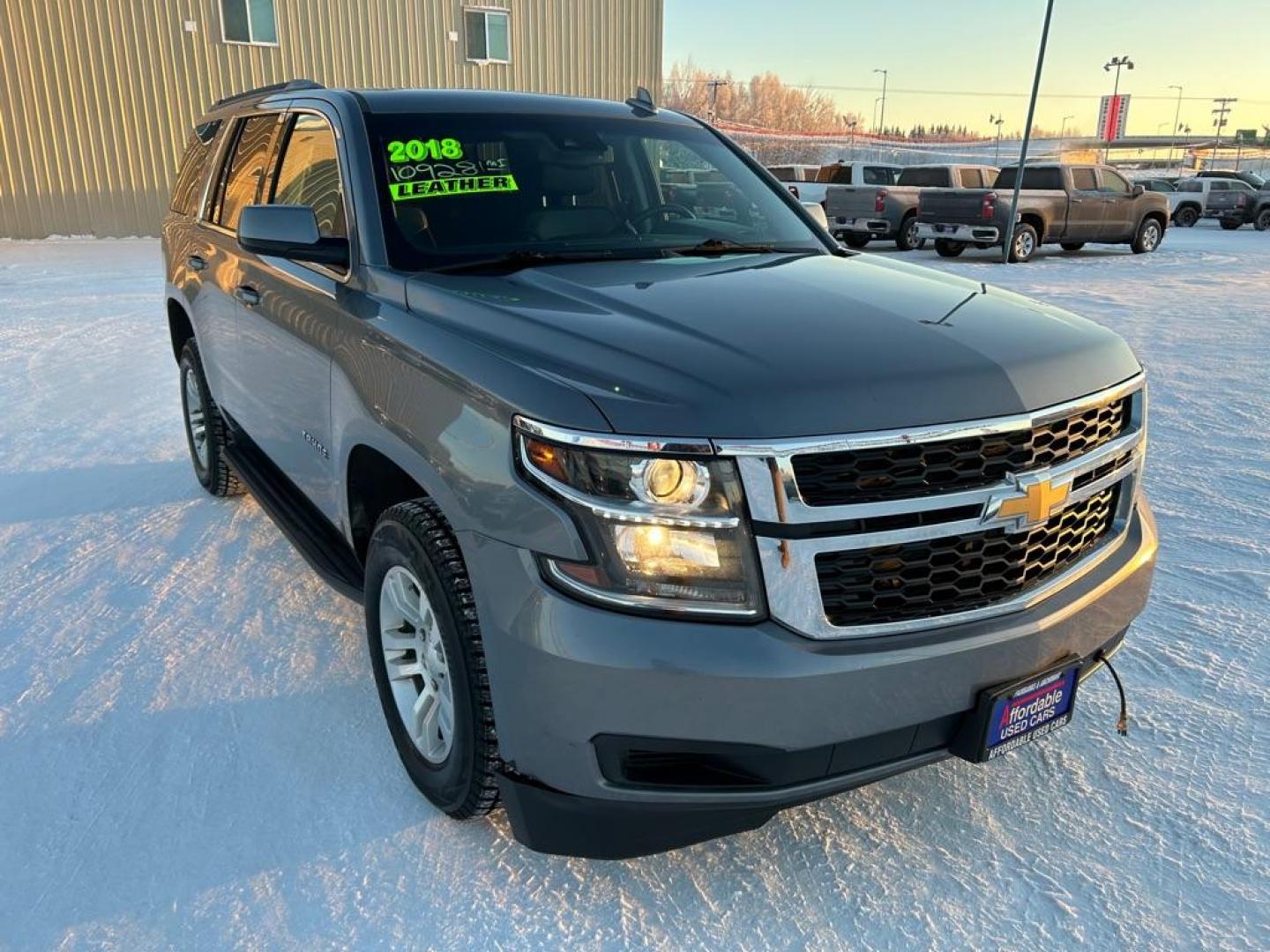 2018 GRAY CHEVROLET TAHOE 1500 LT (1GNSKBKC2JR) with an 5.3L engine, Automatic transmission, located at 2525 S. Cushman, Fairbanks, AK, 99701, (907) 452-5707, 64.824036, -147.712311 - Photo#1