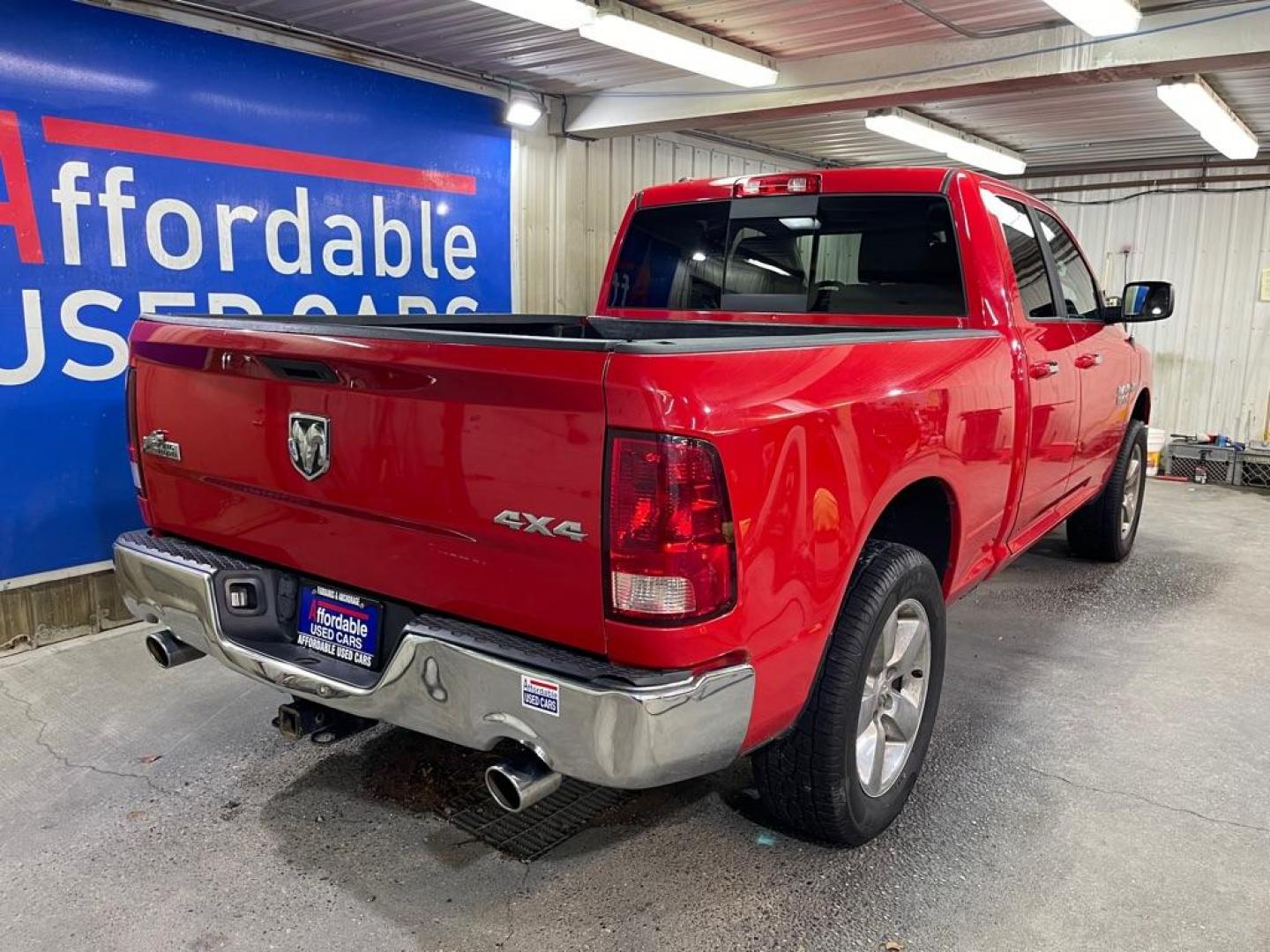 2015 RED RAM 1500 SLT (1C6RR7GT8FS) with an 5.7L engine, Automatic transmission, located at 2525 S. Cushman, Fairbanks, AK, 99701, (907) 452-5707, 64.824036, -147.712311 - Photo#2