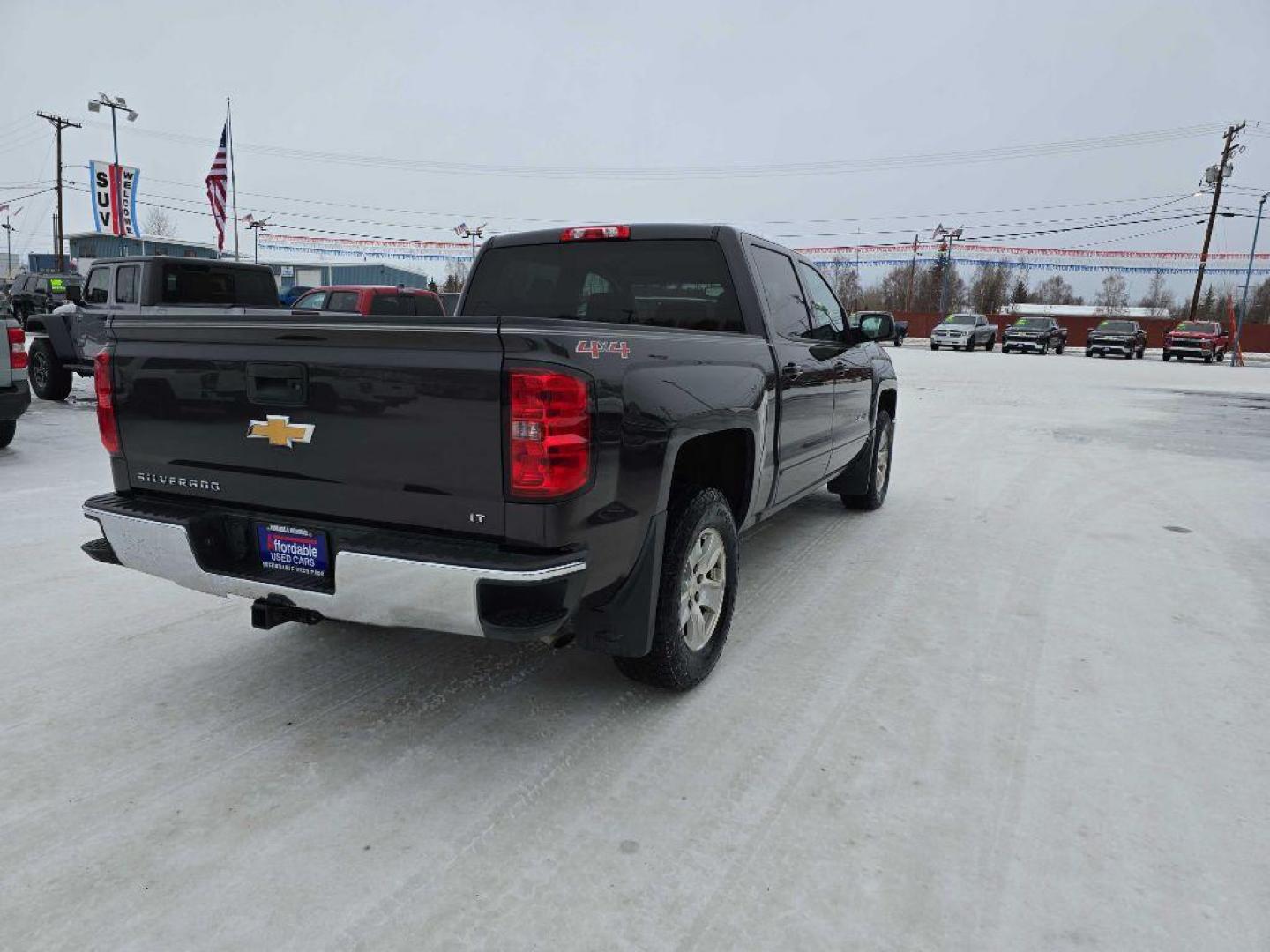 2015 GRAY CHEVROLET SILVERADO 1500 LT (3GCUKREC1FG) with an 5.3L engine, Automatic transmission, located at 2525 S. Cushman, Fairbanks, AK, 99701, (907) 452-5707, 64.824036, -147.712311 - Photo#3