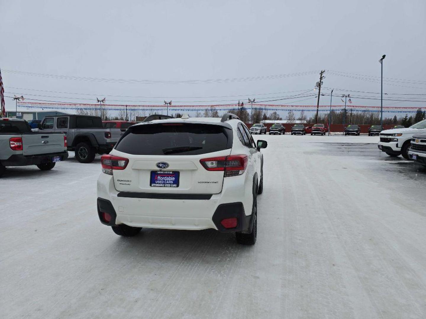 2021 WHITE SUBARU CROSSTREK LIMITED (JF2GTHMC4MH) with an 2.5L engine, Automatic transmission, located at 2525 S. Cushman, Fairbanks, AK, 99701, (907) 452-5707, 64.824036, -147.712311 - Photo#2