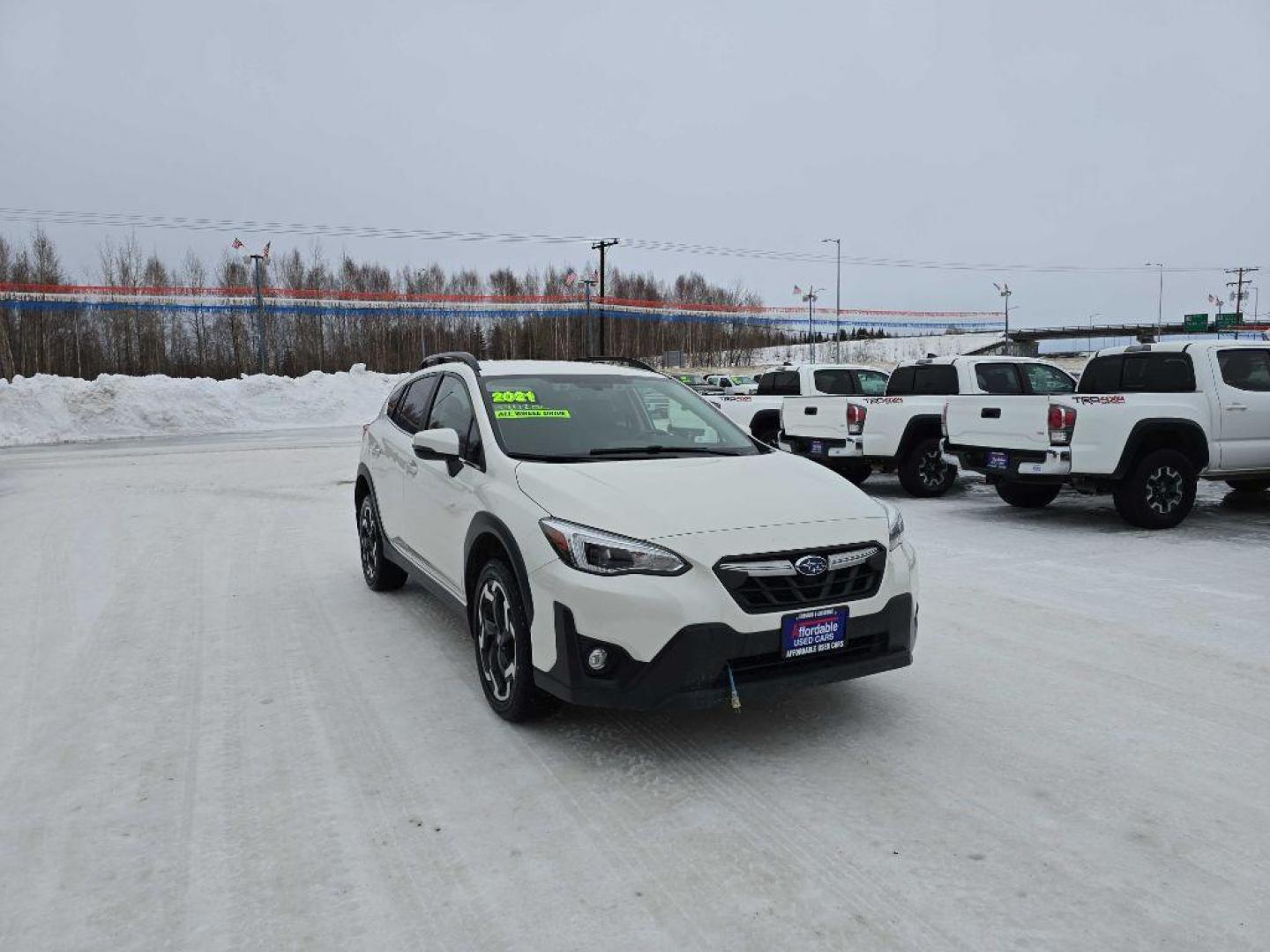 2021 WHITE SUBARU CROSSTREK LIMITED (JF2GTHMC4MH) with an 2.5L engine, Automatic transmission, located at 2525 S. Cushman, Fairbanks, AK, 99701, (907) 452-5707, 64.824036, -147.712311 - Photo#0