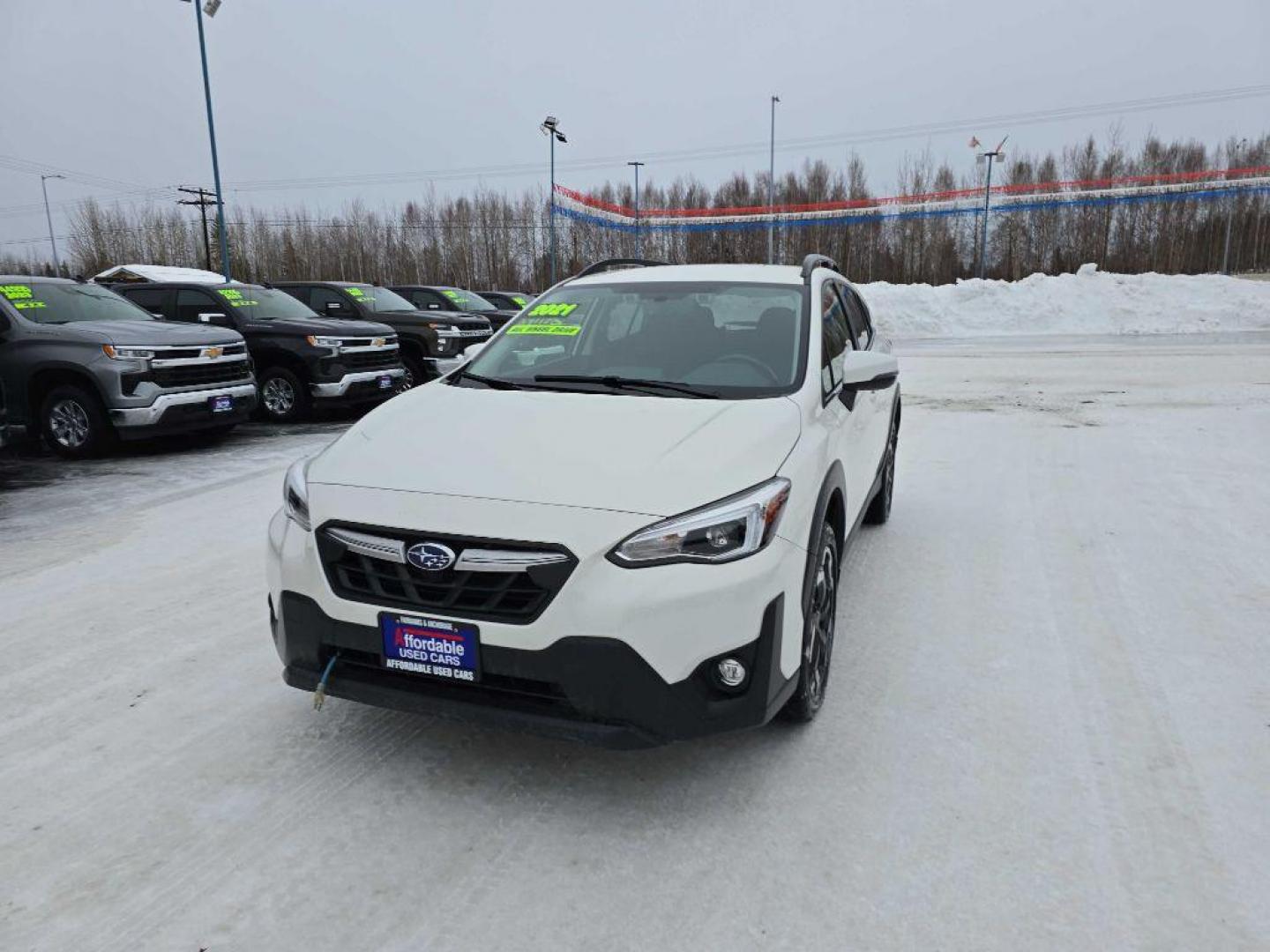 2021 WHITE SUBARU CROSSTREK LIMITED (JF2GTHMC4MH) with an 2.5L engine, Automatic transmission, located at 2525 S. Cushman, Fairbanks, AK, 99701, (907) 452-5707, 64.824036, -147.712311 - Photo#1