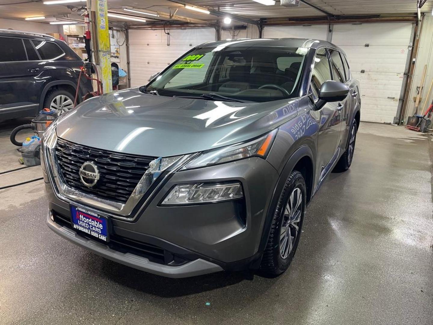 2021 GRAY NISSAN ROGUE SV (JN8AT3BB9MW) with an 2.5L engine, Continuously Variable transmission, located at 2525 S. Cushman, Fairbanks, AK, 99701, (907) 452-5707, 64.824036, -147.712311 - Photo#1