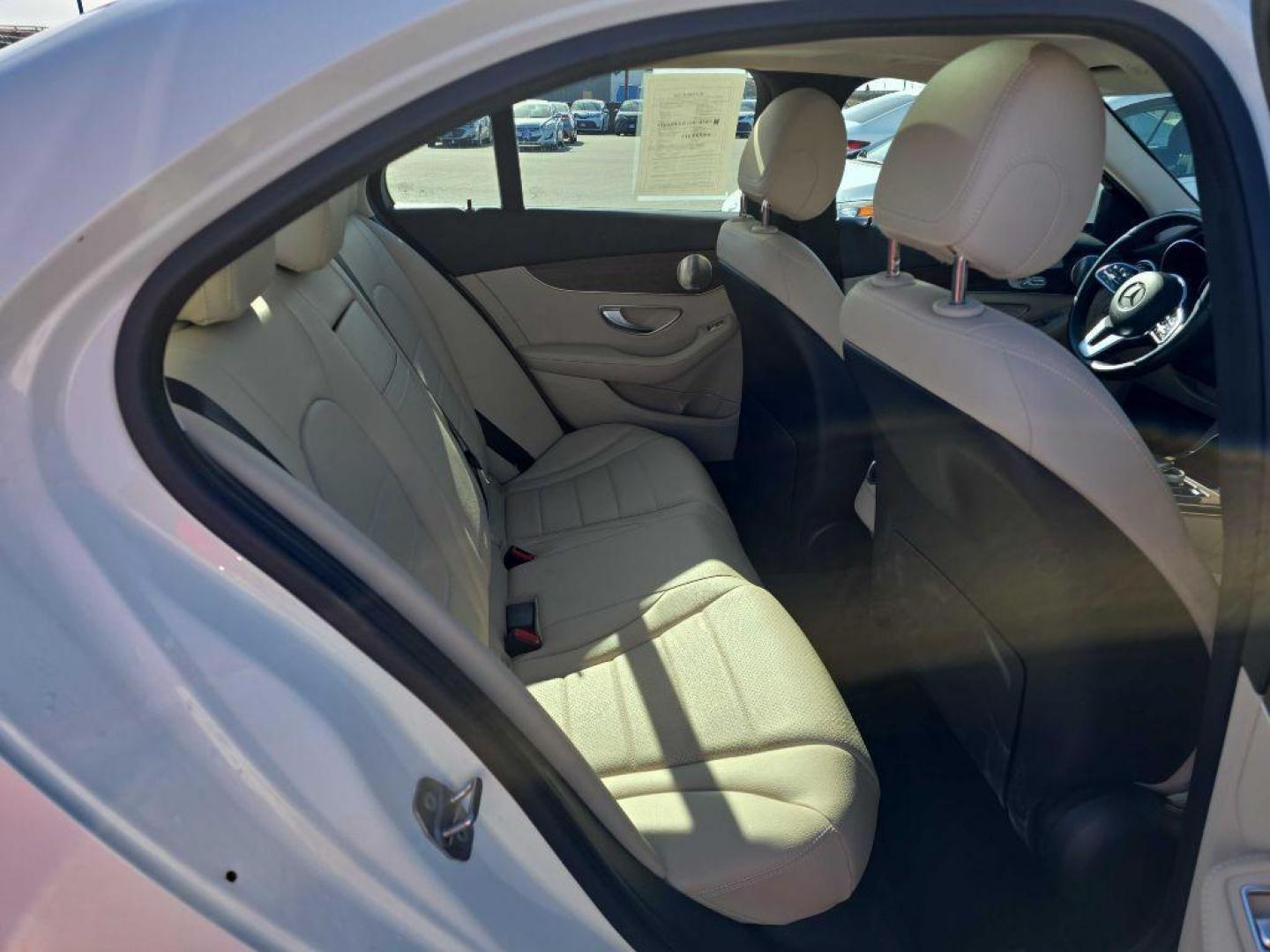 2019 WHITE MERCEDES-BENZ C-CLASS C300 4MATIC (55SWF8EB4KU) with an 2.0L engine, Automatic transmission, located at 2525 S. Cushman, Fairbanks, AK, 99701, (907) 452-5707, 64.824036, -147.712311 - Photo#4