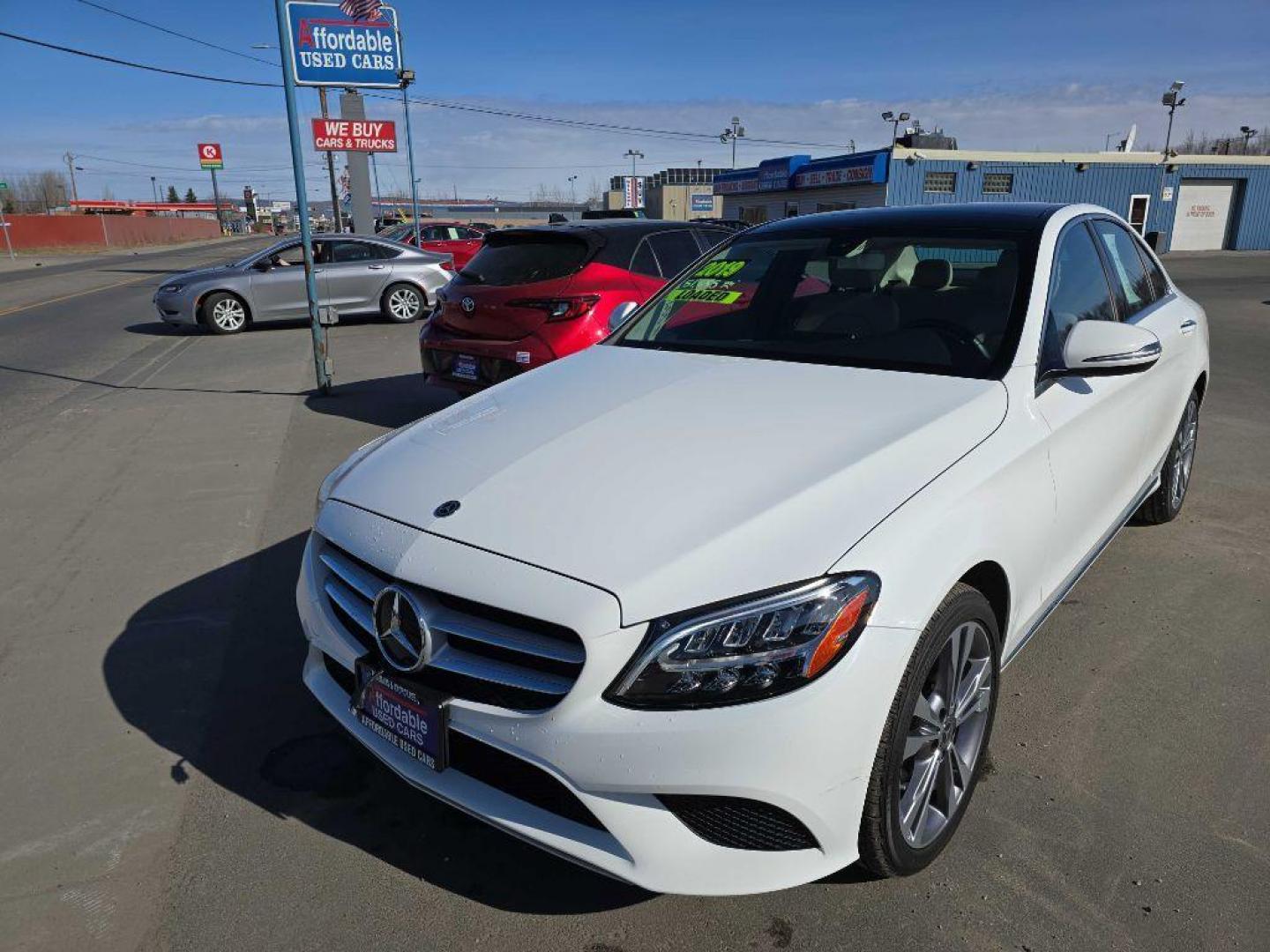 2019 WHITE MERCEDES-BENZ C-CLASS C300 4MATIC (55SWF8EB4KU) with an 2.0L engine, Automatic transmission, located at 2525 S. Cushman, Fairbanks, AK, 99701, (907) 452-5707, 64.824036, -147.712311 - Photo#1