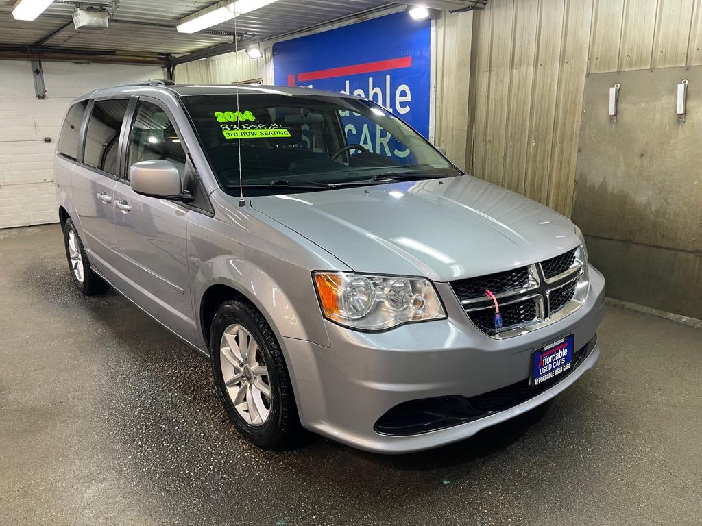 photo of 2014 DODGE GRAND CARAVAN SXT