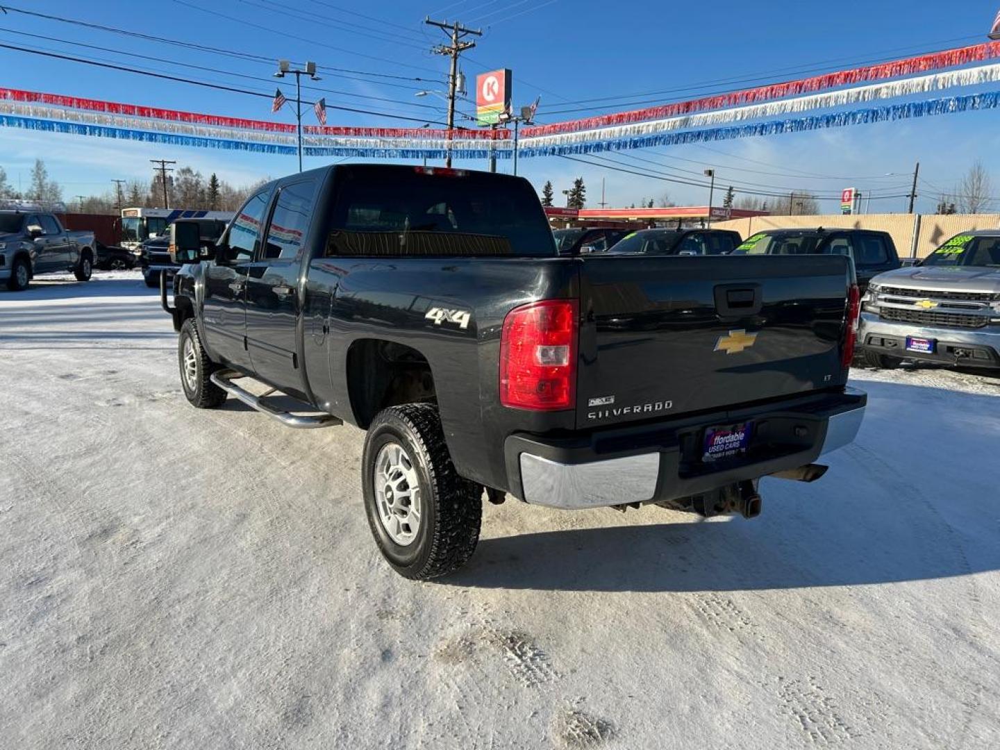 2012 BLACK CHEVROLET SILVERADO 2500 HEAVY DUTY LT (1GC1KXCG0CF) with an 6.0L engine, Automatic transmission, located at 2525 S. Cushman, Fairbanks, AK, 99701, (907) 452-5707, 64.824036, -147.712311 - Photo#3