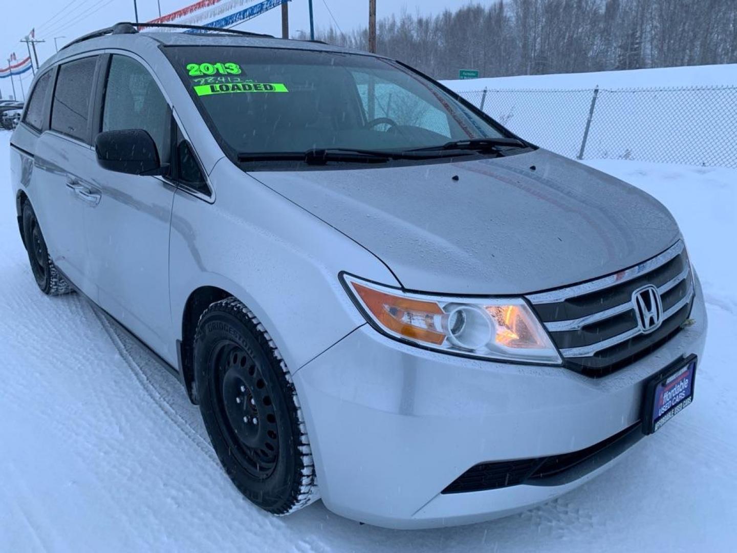 2013 SILVER HONDA ODYSSEY EXL (5FNRL5H60DB) with an 3.5L engine, Automatic transmission, located at 2525 S. Cushman, Fairbanks, AK, 99701, (907) 452-5707, 64.824036, -147.712311 - Photo#0