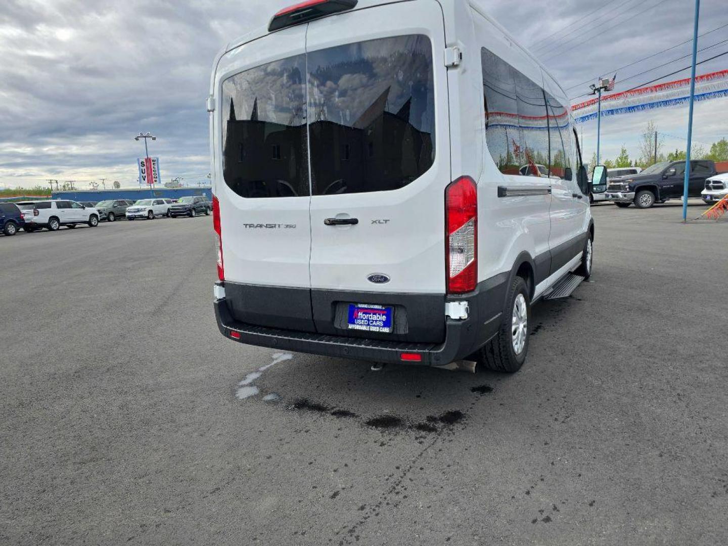 2022 WHITE FORD TRANSIT T-350 (1FDAX2C8XNK) with an 3.5L engine, Automatic transmission, located at 2525 S. Cushman, Fairbanks, AK, 99701, (907) 452-5707, 64.824036, -147.712311 - Photo#2
