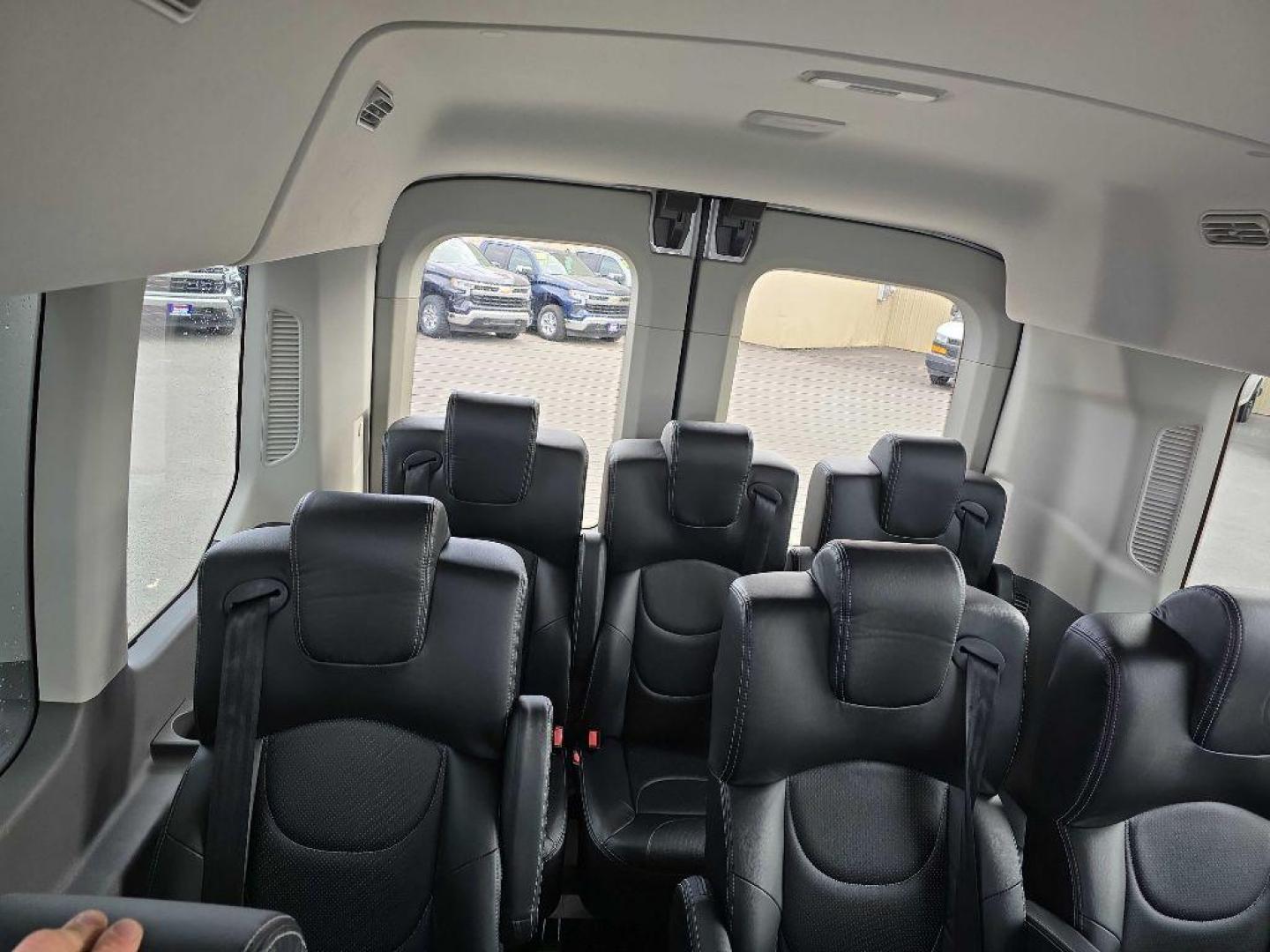 2022 WHITE FORD TRANSIT T-350 (1FDAX2C8XNK) with an 3.5L engine, Automatic transmission, located at 2525 S. Cushman, Fairbanks, AK, 99701, (907) 452-5707, 64.824036, -147.712311 - Photo#5