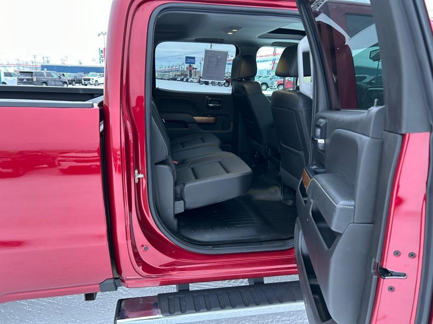 2019 MAROON CHEVROLET SILVERADO 3500 LTZ (1GC4KXCYXKF) with an 6.6L engine, Automatic transmission, located at 2525 S. Cushman, Fairbanks, AK, 99701, (907) 452-5707, 64.824036, -147.712311 - Photo#5