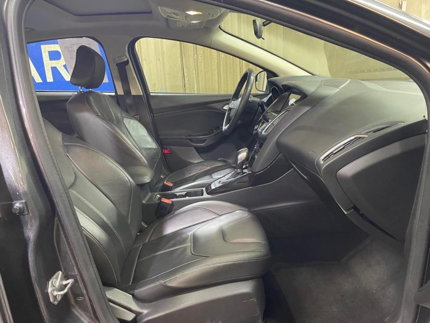 2017 GREY FORD FOCUS TITANIUM (1FADP3J26HL) with an 2.0L engine, Automatic transmission, located at 2525 S. Cushman, Fairbanks, AK, 99701, (907) 452-5707, 64.824036, -147.712311 - Photo#3