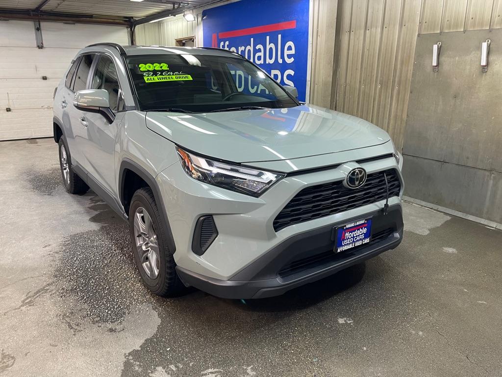 photo of 2022 TOYOTA RAV4 XLE