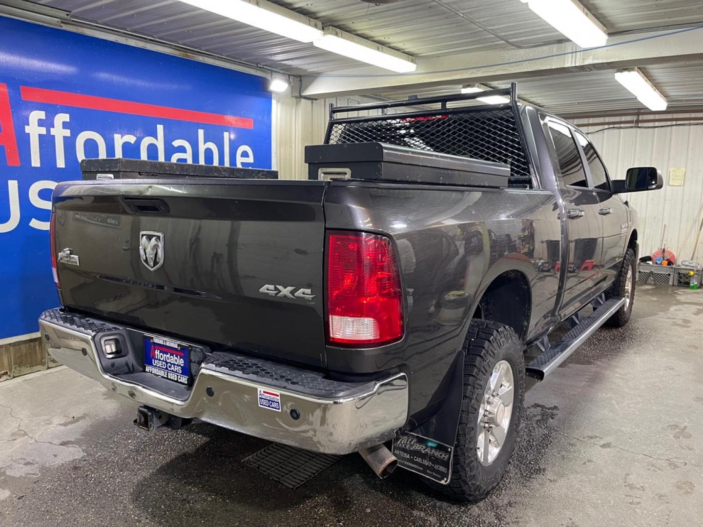2018 BLUE RAM 3500 SLT (3C63R3DJ6JG) with an 6.4L engine, Automatic transmission, located at 2525 S. Cushman, Fairbanks, AK, 99701, (907) 452-5707, 64.824036, -147.712311- Photo#2