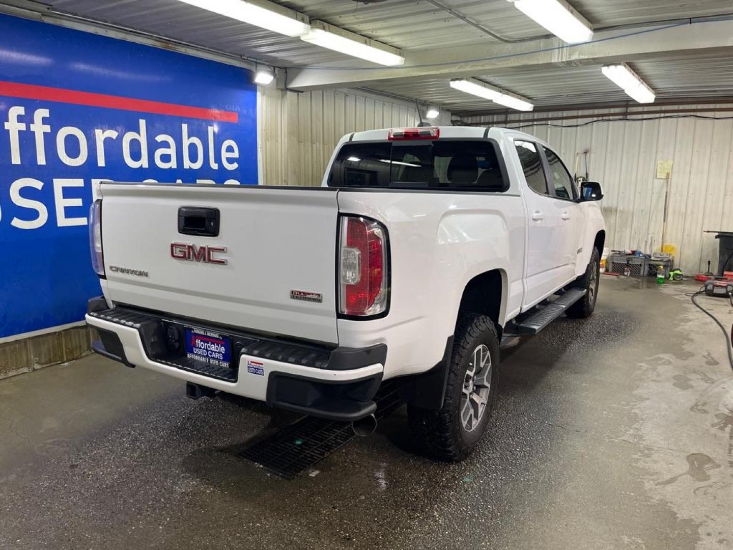 2019 WHITE GMC CANYON ALL TERRAIN (1GTP6FE16K1) with an 2.8L engine, Automatic transmission, located at 2525 S. Cushman, Fairbanks, AK, 99701, (907) 452-5707, 64.824036, -147.712311 - Photo#2