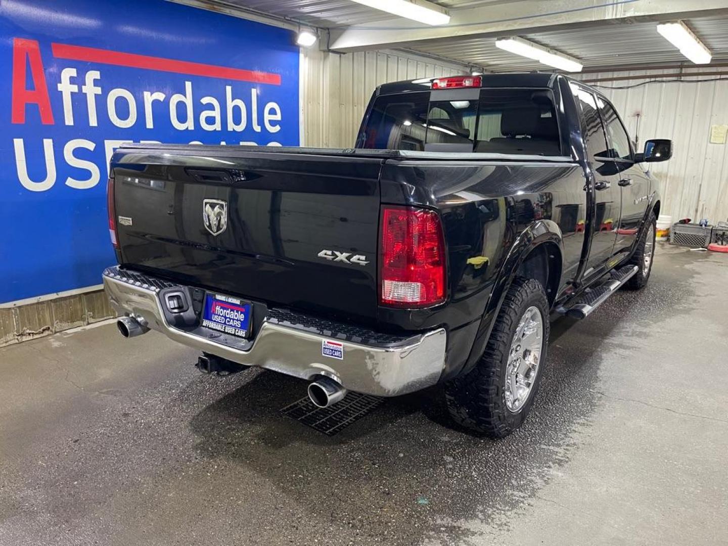 2012 BLACK DODGE RAM 1500 LARAMIE (1C6RD7JT6CS) with an 5.7L engine, Automatic transmission, located at 2525 S. Cushman, Fairbanks, AK, 99701, (907) 452-5707, 64.824036, -147.712311 - Photo#2