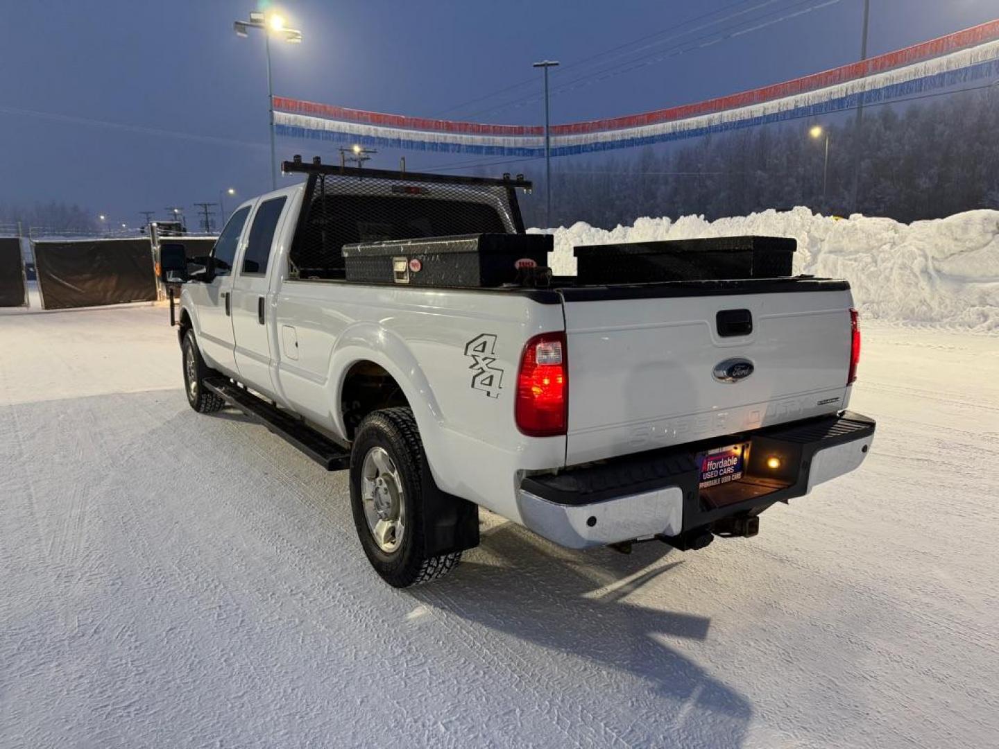 2015 WHITE FORD F350 SUPER DUTY (1FT7W3B64FE) with an 6.2L engine, Automatic transmission, located at 2525 S. Cushman, Fairbanks, AK, 99701, (907) 452-5707, 64.824036, -147.712311 - Photo#2