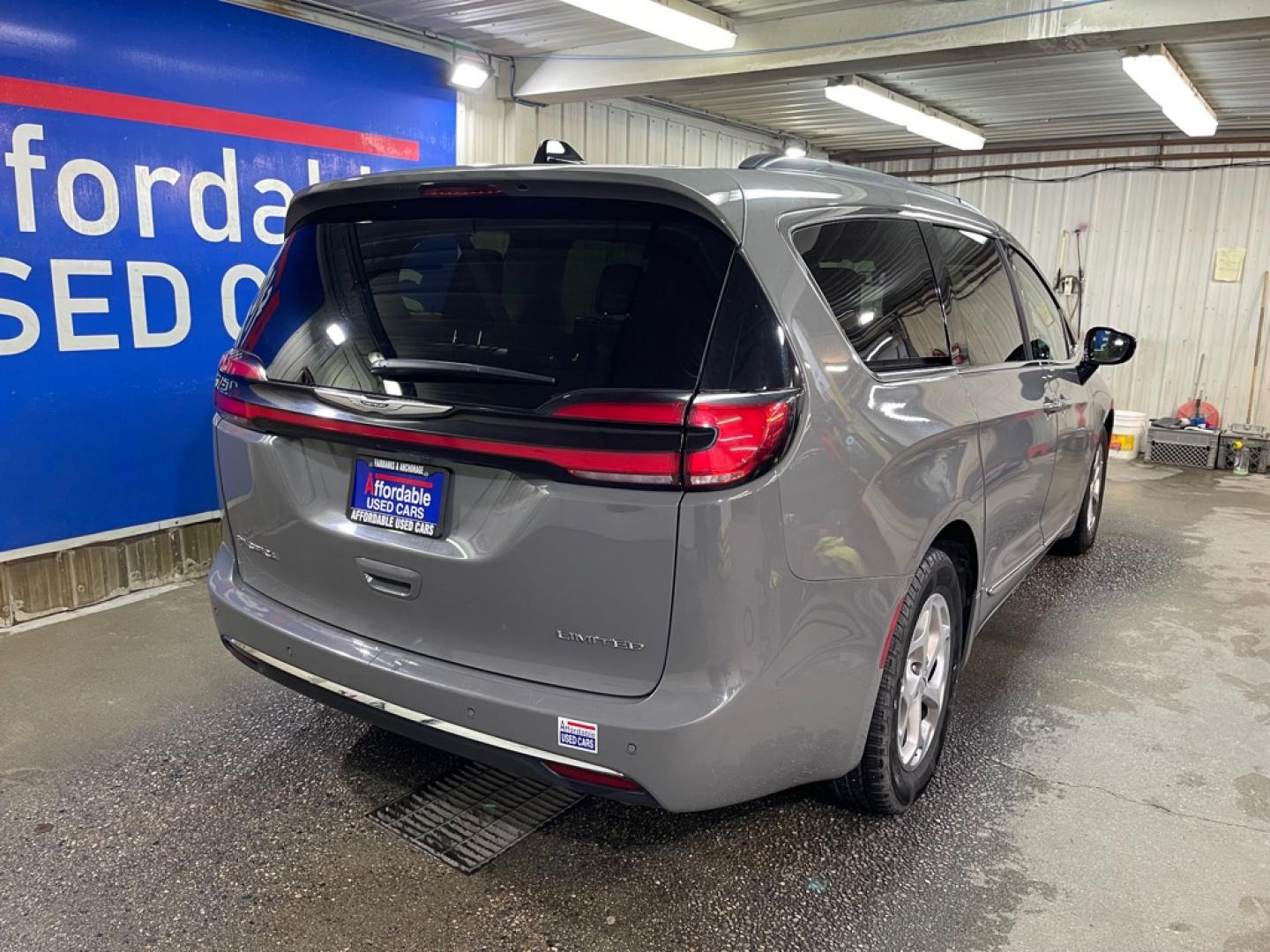 2023 GRAY CHRYSLER PACIFICA LIMITED (2C4RC1GG5PR) with an 3.6L engine, Automatic transmission, located at 2525 S. Cushman, Fairbanks, AK, 99701, (907) 452-5707, 64.824036, -147.712311- Photo#2