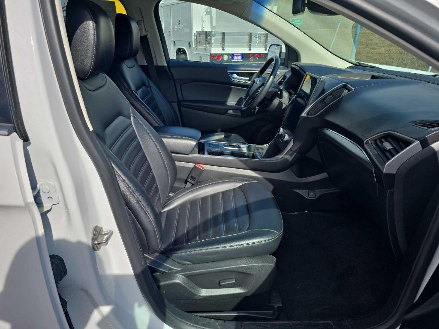 2022 WHITE FORD EDGE SEL (2FMPK4J91NB) with an 2.0L engine, Automatic transmission, located at 2525 S. Cushman, Fairbanks, AK, 99701, (907) 452-5707, 64.824036, -147.712311 - Photo#1