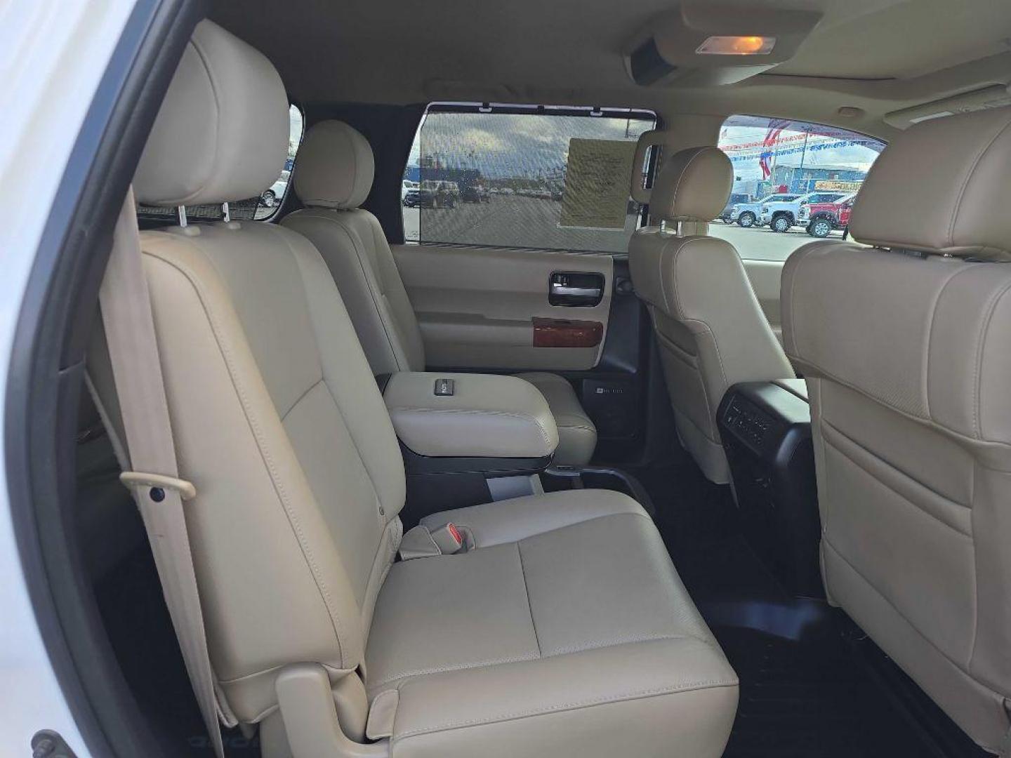 2019 WHITE TOYOTA SEQUOIA PLATINUM (5TDDY5G18KS) with an 5.7L engine, Automatic transmission, located at 2525 S. Cushman, Fairbanks, AK, 99701, (907) 452-5707, 64.824036, -147.712311 - Photo#5