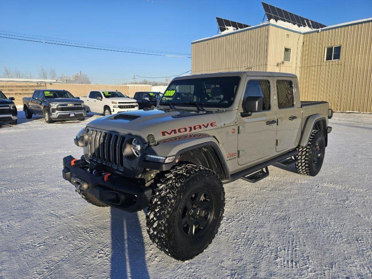 2020 GRAY JEEP GLADIATOR MOJAVE (1C6JJTEG2LL) with an 3.6L engine, Automatic transmission, located at 2525 S. Cushman, Fairbanks, AK, 99701, (907) 452-5707, 64.824036, -147.712311 - Photo#5