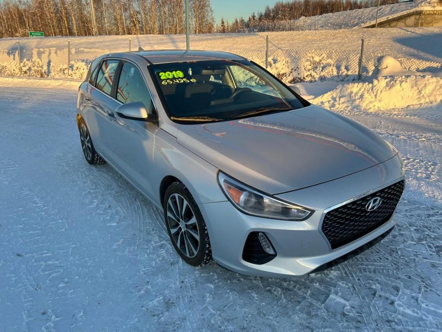 2019 SILVER HYUNDAI ELANTRA GT (KMHH35LE2KU) with an 2.0L engine, Automatic transmission, located at 2525 S. Cushman, Fairbanks, AK, 99701, (907) 452-5707, 64.824036, -147.712311 - Photo#1