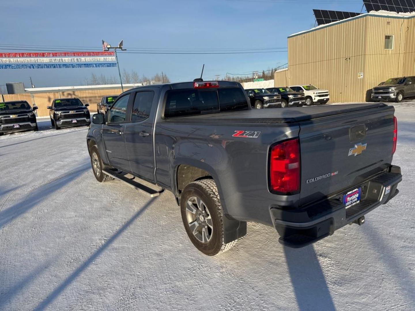 2020 GRAY CHEVROLET COLORADO Z71 (1GCGTDEN2L1) with an 3.6L engine, Automatic transmission, located at 2525 S. Cushman, Fairbanks, AK, 99701, (907) 452-5707, 64.824036, -147.712311 - Photo#3