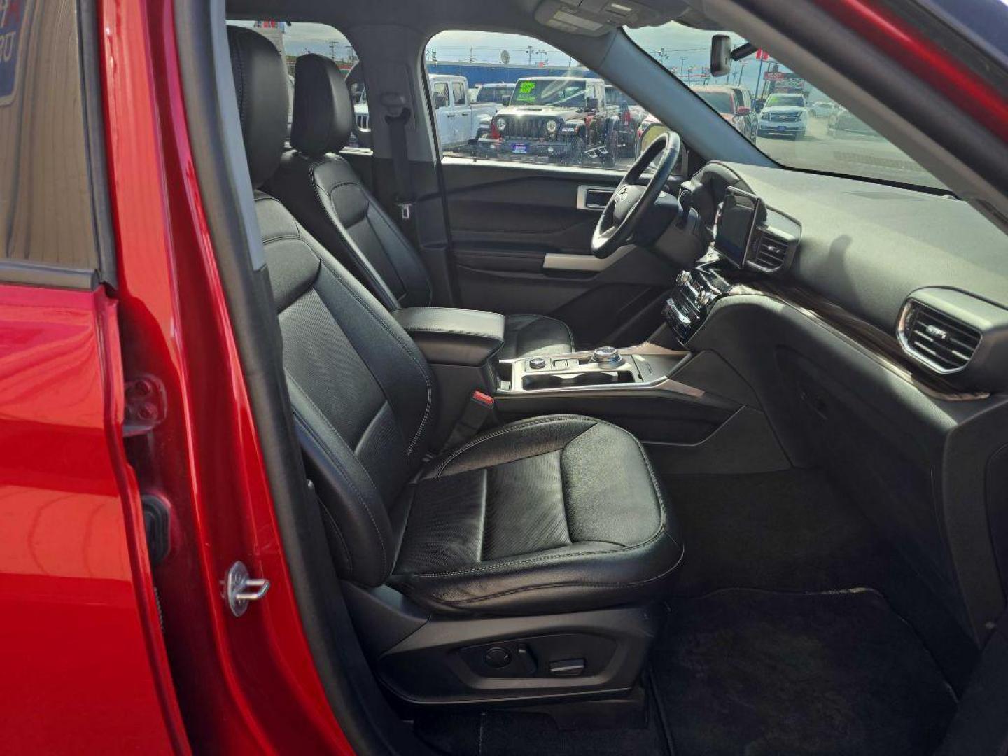 2022 RED FORD EXPLORER LIMITED (1FMSK8FH0NG) with an 2.3L engine, Automatic transmission, located at 2525 S. Cushman, Fairbanks, AK, 99701, (907) 452-5707, 64.824036, -147.712311 - Photo#3