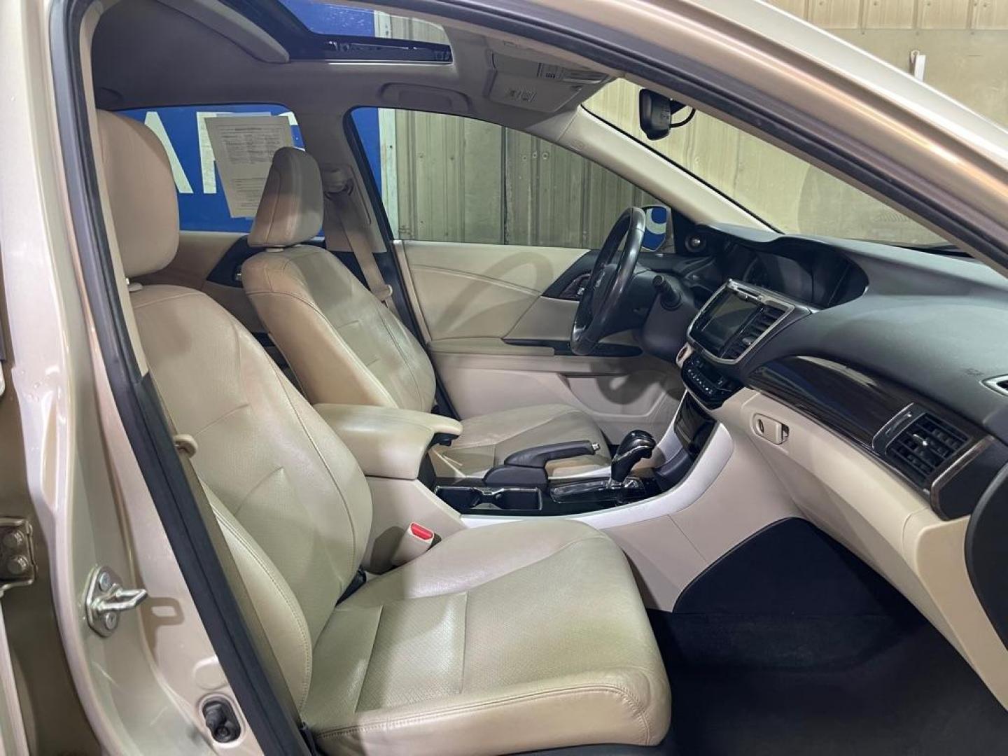 2016 BROWN HONDA ACCORD EXL (1HGCR2F94GA) with an 2.4L engine, Continuously Variable transmission, located at 2525 S. Cushman, Fairbanks, AK, 99701, (907) 452-5707, 64.824036, -147.712311 - Photo#3