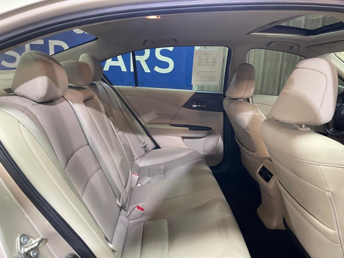 2016 BROWN HONDA ACCORD EXL (1HGCR2F94GA) with an 2.4L engine, Continuously Variable transmission, located at 2525 S. Cushman, Fairbanks, AK, 99701, (907) 452-5707, 64.824036, -147.712311 - Photo#4
