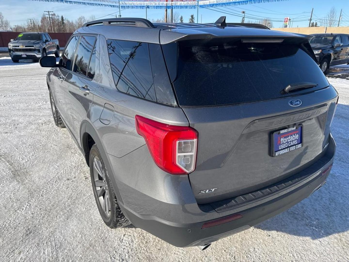 2022 GRAY FORD EXPLORER XLT (1FMSK8DH1NG) with an 2.3L engine, Automatic transmission, located at 2525 S. Cushman, Fairbanks, AK, 99701, (907) 452-5707, 64.824036, -147.712311 - Photo#1