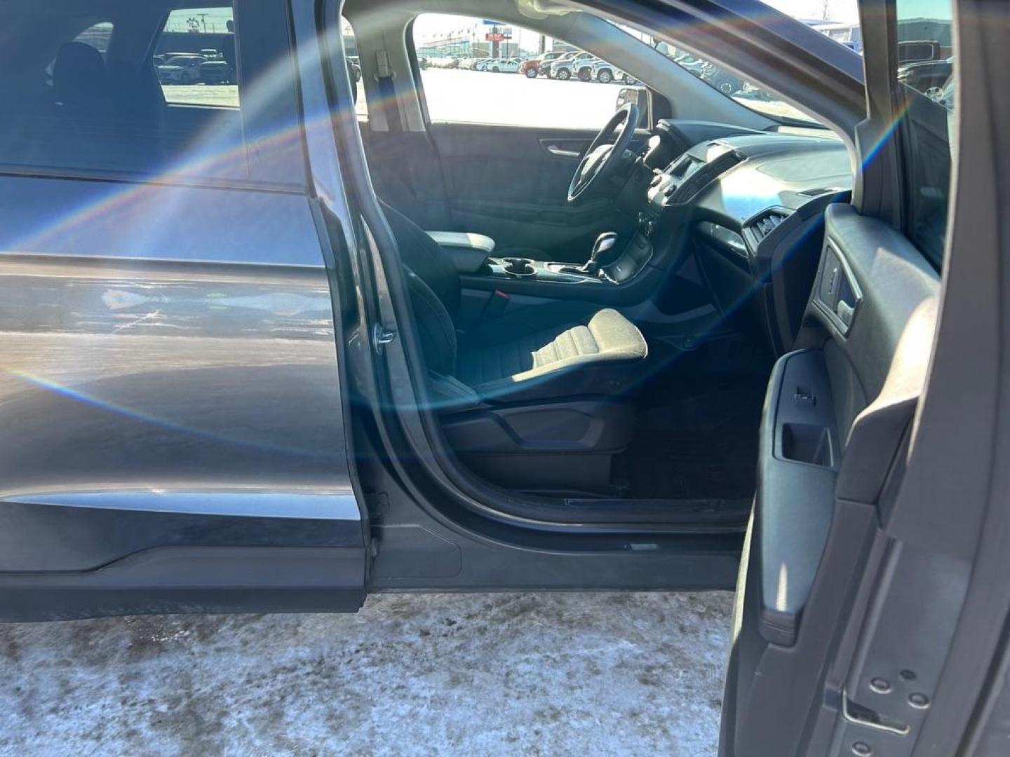 2016 GREY FORD EDGE SE (2FMPK4G95GB) with an 2.0L engine, Automatic transmission, located at 2525 S. Cushman, Fairbanks, AK, 99701, (907) 452-5707, 64.824036, -147.712311 - Photo#4