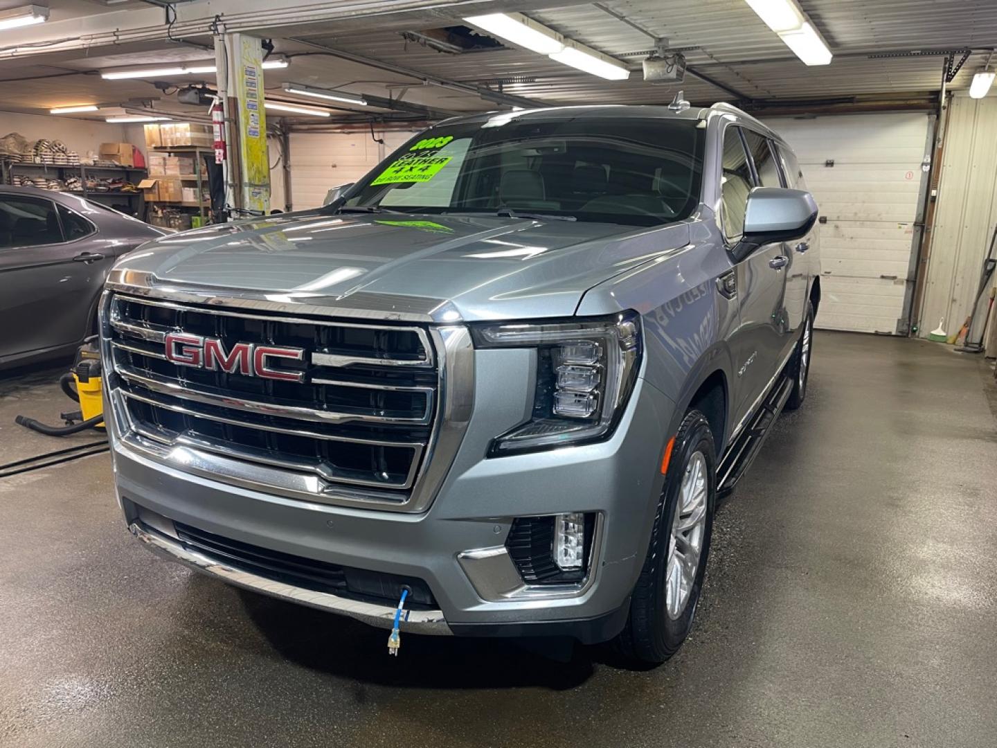 2023 GRAY GMC YUKON XL 1500 SLT (1GKS2GKD7PR) with an 5.3L engine, Automatic transmission, located at 2525 S. Cushman, Fairbanks, AK, 99701, (907) 452-5707, 64.824036, -147.712311- Photo#1