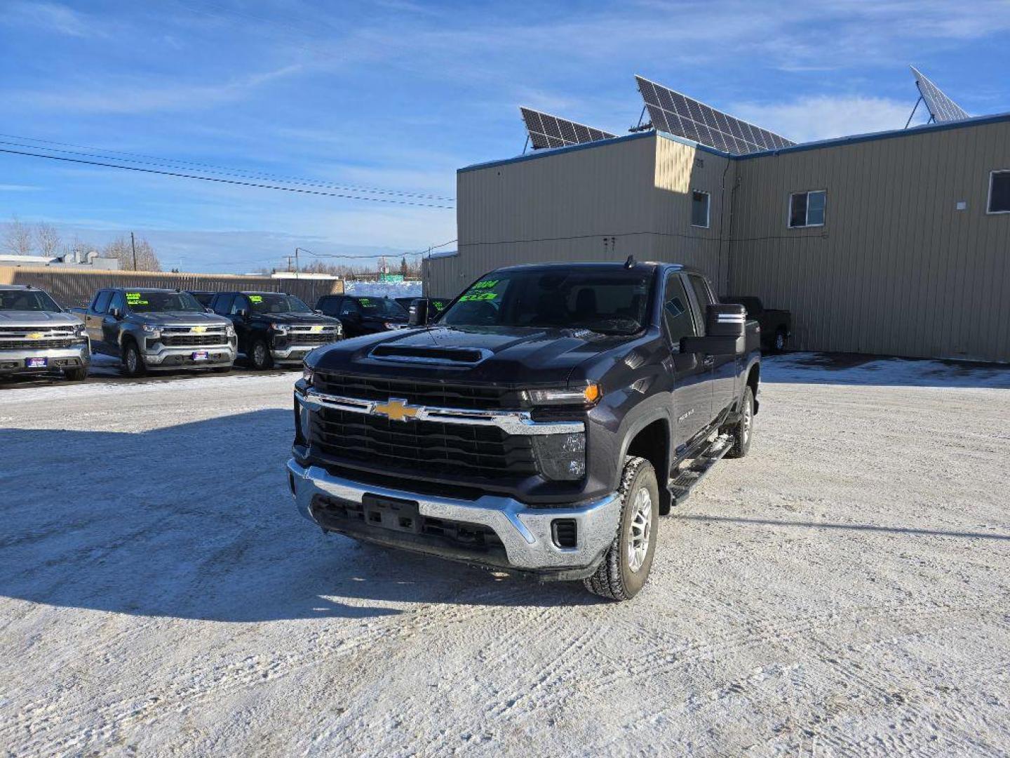 2024 BLUE CHEVROLET SILVERADO 2500 HEAVY DUTY LT (1GC4YNE70RF) with an 6.6L engine, Automatic transmission, located at 2525 S. Cushman, Fairbanks, AK, 99701, (907) 452-5707, 64.824036, -147.712311 - Photo#1