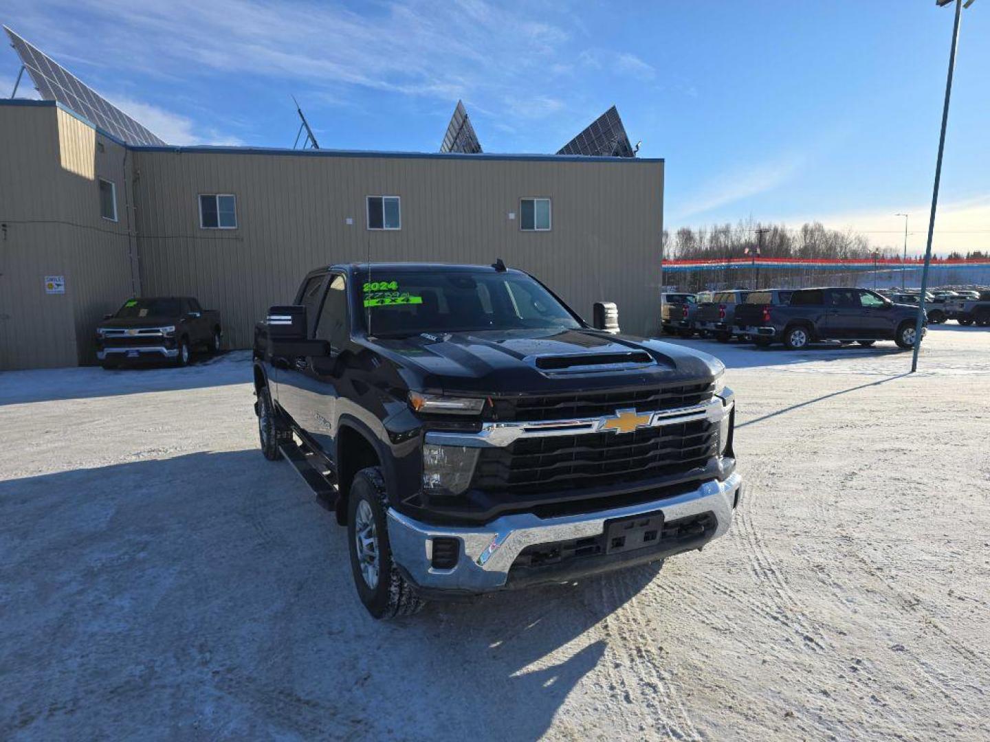 2024 BLUE CHEVROLET SILVERADO 2500 HEAVY DUTY LT (1GC4YNE70RF) with an 6.6L engine, Automatic transmission, located at 2525 S. Cushman, Fairbanks, AK, 99701, (907) 452-5707, 64.824036, -147.712311 - Photo#0