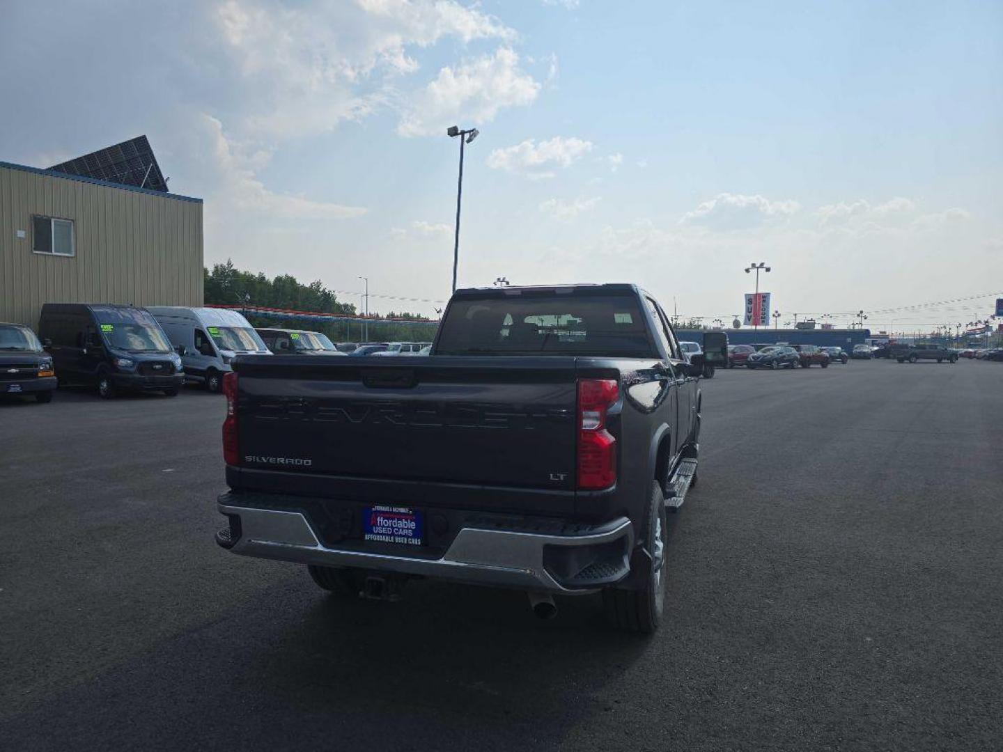 2024 BLUE CHEVROLET SILVERADO 2500 HEAVY DUTY LT (1GC4YNE70RF) with an 6.6L engine, Automatic transmission, located at 2525 S. Cushman, Fairbanks, AK, 99701, (907) 452-5707, 64.824036, -147.712311 - Photo#2